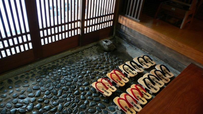 Hotel Onyado Hishiya Torazo Yamanouchi  Esterno foto